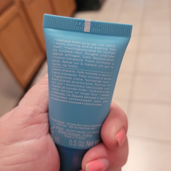 Clarins Hydra-Essentiel Crea Moisturizer Silky Cream x 4  2oz Total - Picture 2 of 2